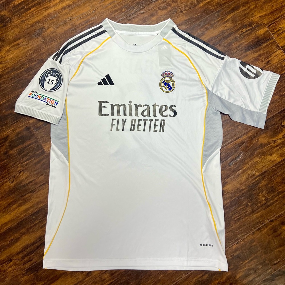 Real Madrid 2025/26 Mbappe Soccer Home Jersey - Size Large Men Fan Version